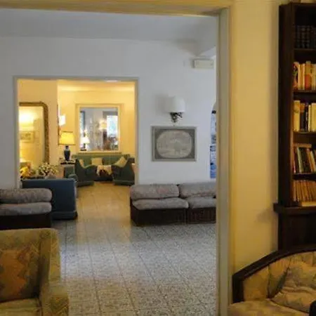 Piccolo Hotel 3*