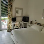 Otel Piccolo 3*