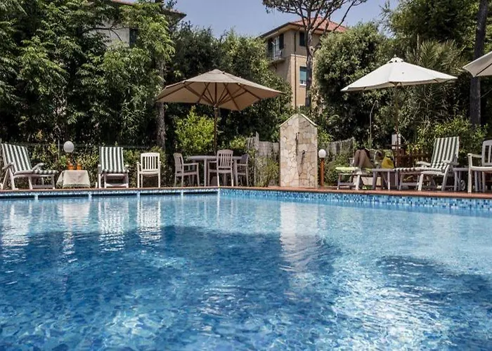 Piccolo 3* Forte dei Marmi